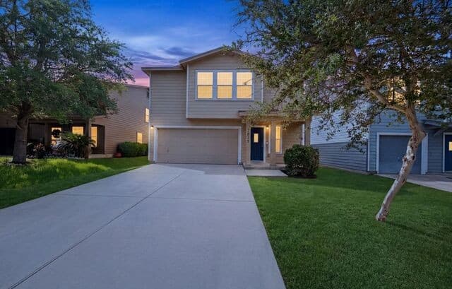 3-bedroom rental at 7815 Horse Holw in San Antonio TX