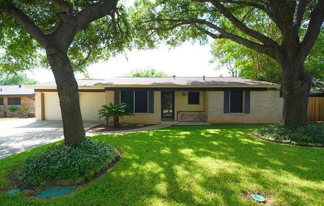 3-bedroom rental at 9802 La Rue St in San Antonio TX