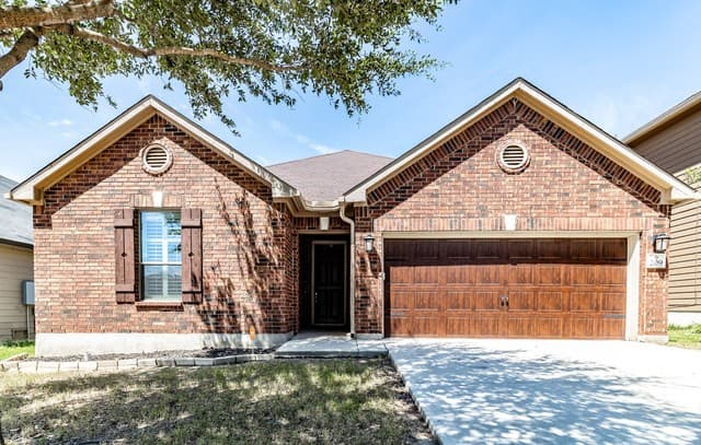 3-bedroom rental at 209 Landmark Park in Cibolo TX