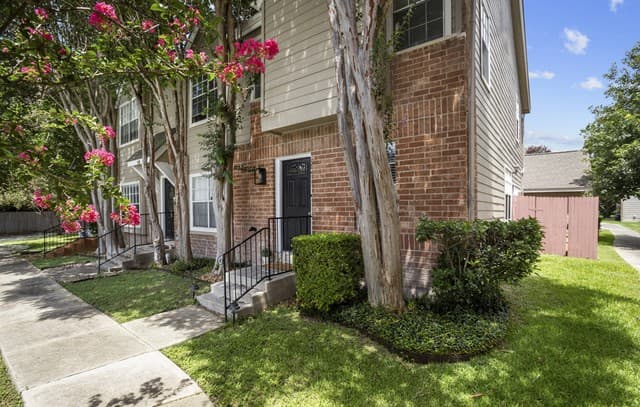 2-bedroom rental at 22 Cross Cyn Unit 22 in San Antonio TX