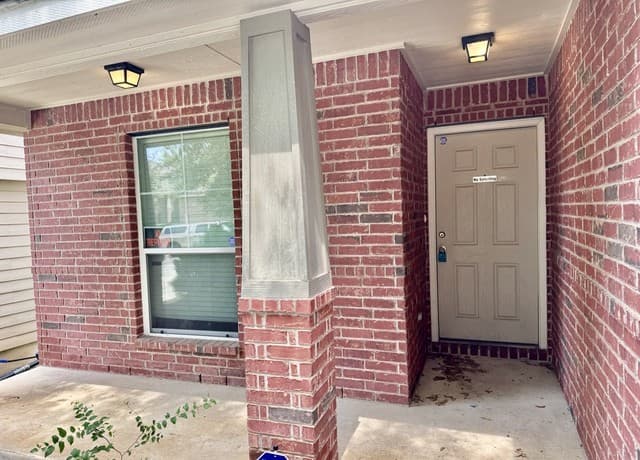 4-bedroom rental at 1450 Dancing Wolf in San Antonio TX