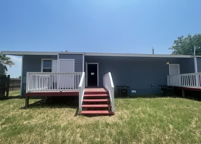 2-bedroom rental at 11221 Martinez Pass Unit A in Schertz TX