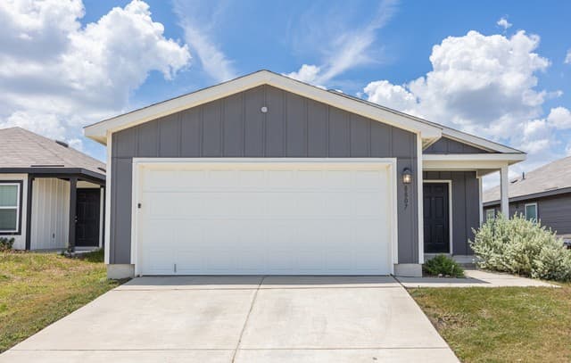 3-bedroom rental at 8807 Osprey Trl in San Antonio TX