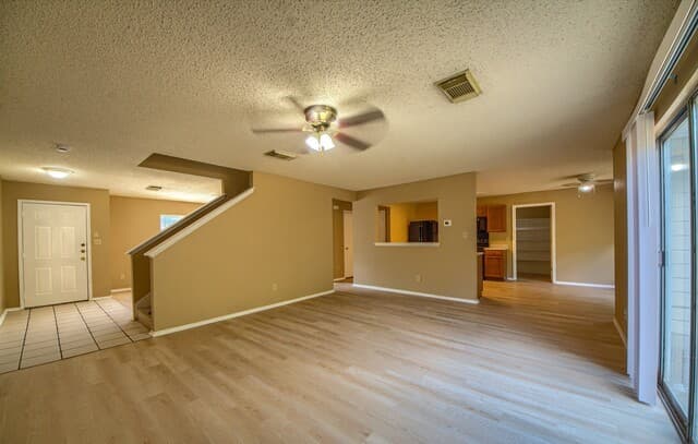 4-bedroom rental at 10214 Mission Creek in Converse TX