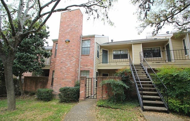2-bedroom rental at 11610 Vance Jackson Rd Unit 1083 in San Antonio TX