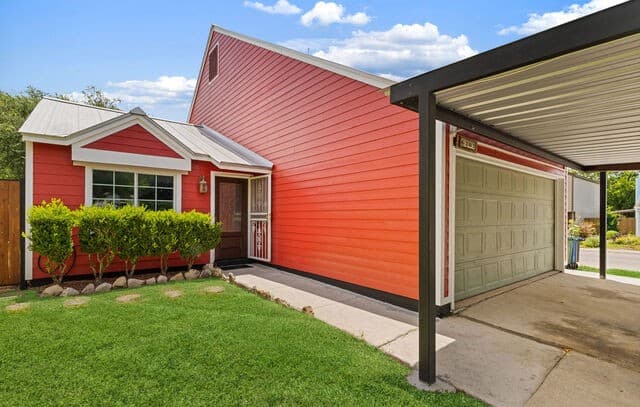3-bedroom rental at 6202 Valley Pawn in San Antonio TX