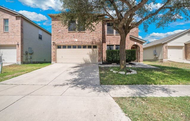 4-bedroom rental at 136 Longhorn Way in Converse TX