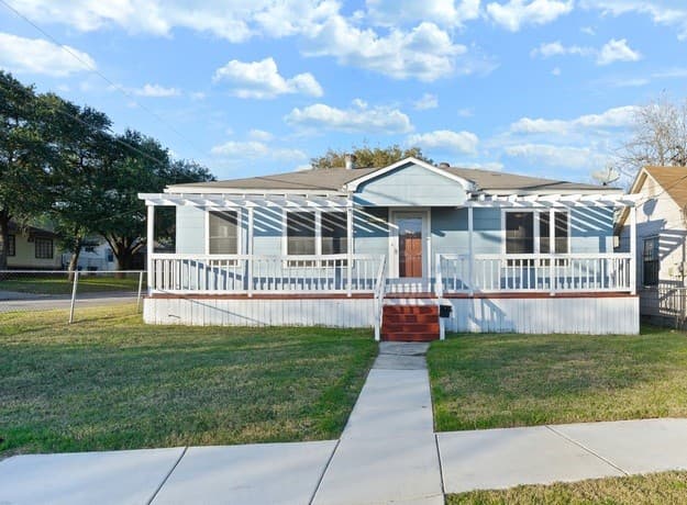 3-bedroom rental at 103 Cosgrove Street in San Antonio TX