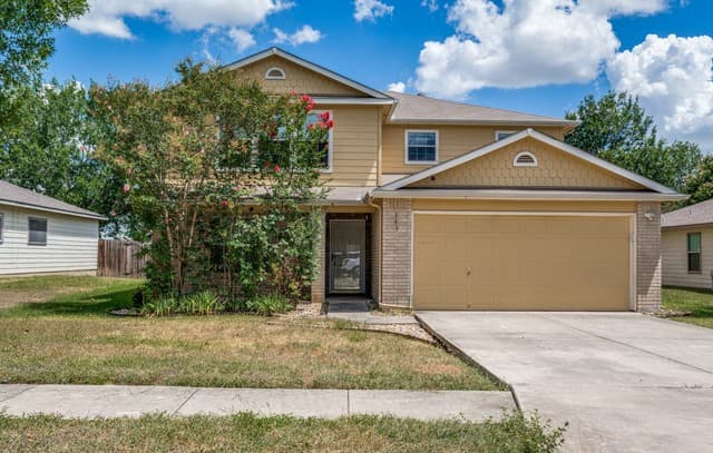 4-bedroom rental at 153 Hanging Moss in Cibolo TX