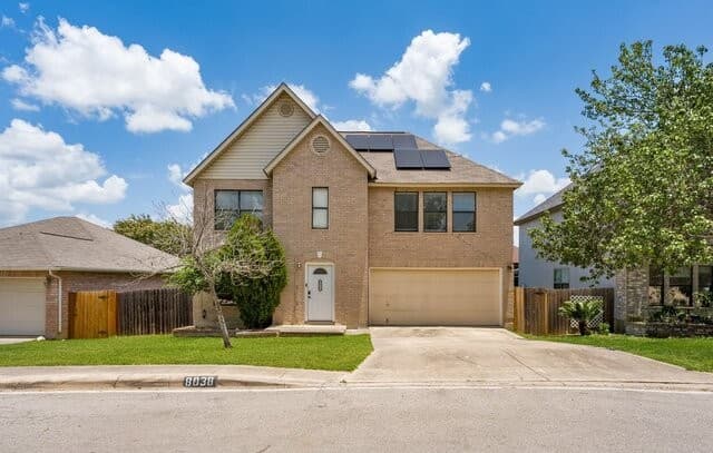 3-bedroom rental at 8038 Cantura Mills in Converse TX
