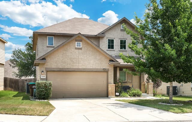 4-bedroom rental at 10707 Gentle Fox Bay in San Antonio TX