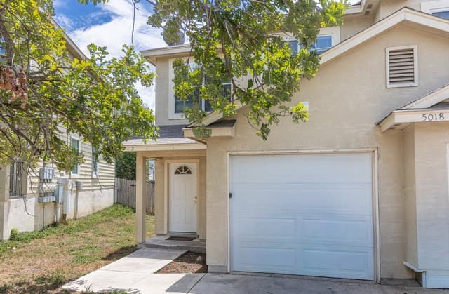 3-bedroom rental at 5018 Summit Pass Unit 2 in San Antonio TX