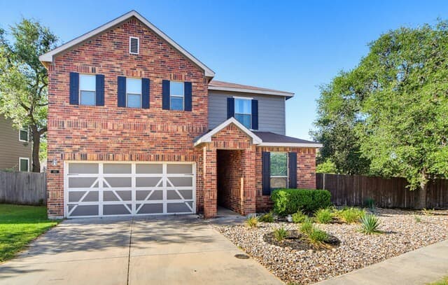 5-bedroom rental at 101 Cactus Flower in Boerne TX