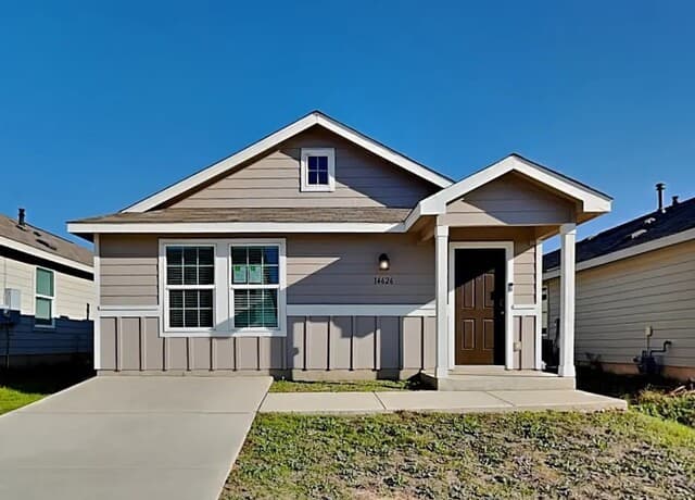 3-bedroom rental at 14626 Calaveras Crk in San Antonio TX