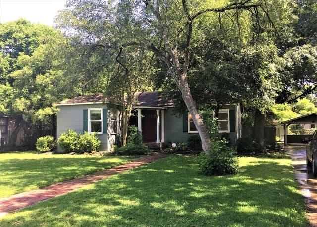 3-bedroom rental at 136 Harmon Dr in San Antonio TX