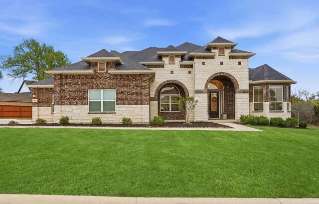 4-bedroom rental at 169 Storm Way in Castroville TX