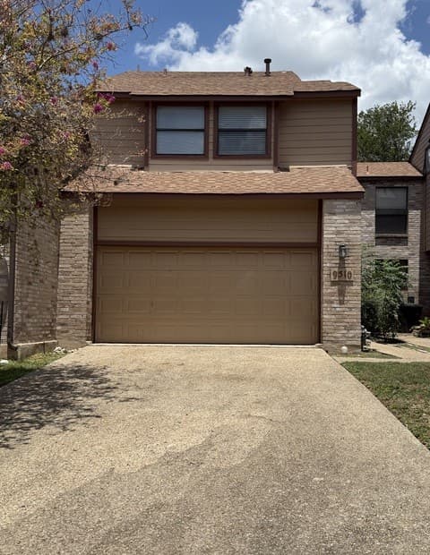 3-bedroom rental at 9510 Scots Gln in San Antonio TX