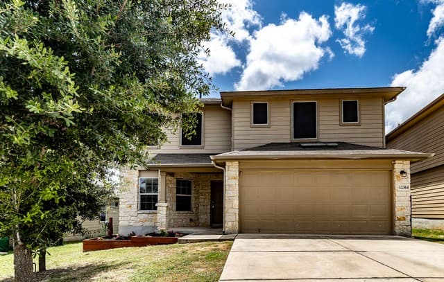 4-bedroom rental at 12364 Erstein Vly in Selma TX