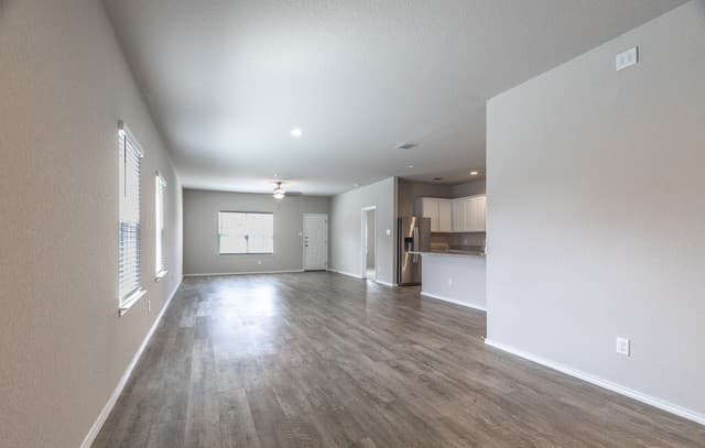 3-bedroom rental at 13040 Heathers Sun in St Hedwig TX