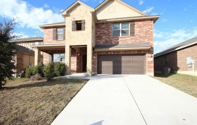 5-bedroom rental at 11319 Silver Rose in San Antonio TX