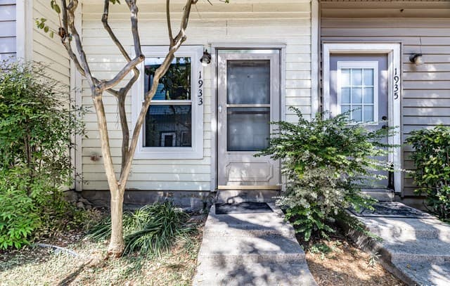 2-bedroom rental at 1933 Crossgate Park in San Antonio TX