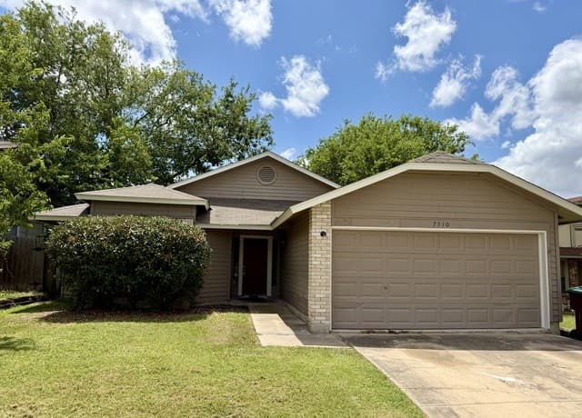 3-bedroom rental at 7310 Longing Trl in San Antonio TX