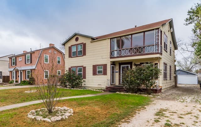 2-bedroom rental at 2218 W Mistletoe Ave in San Antonio TX