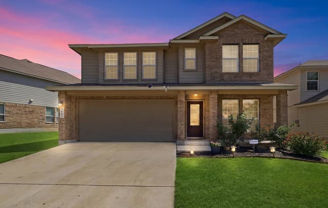4-bedroom rental at 9003 Arabian King in Converse TX