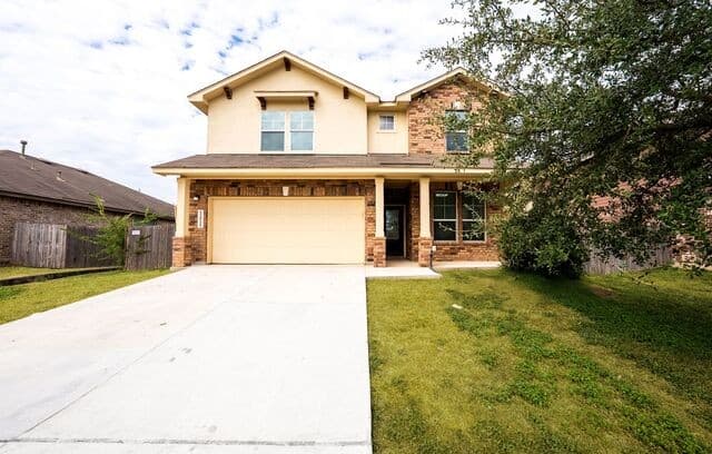 4-bedroom rental at 13515 Ashmont Ter in Live Oak TX