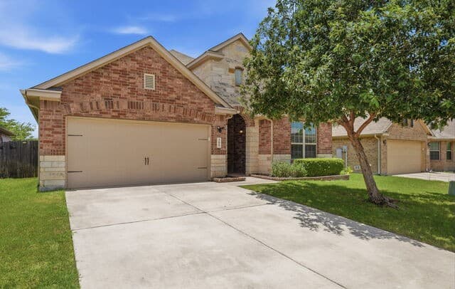 4-bedroom rental at 309 Albarella in Cibolo TX