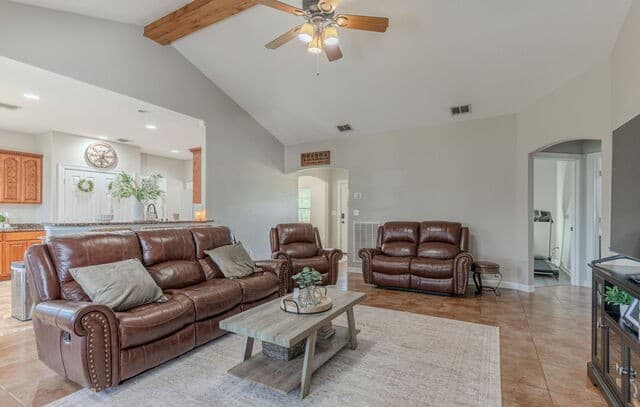4-bedroom rental at 14805 Adams St in Lytle TX