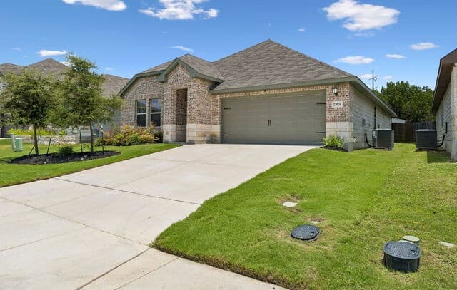 3-bedroom rental at 17026 Autry Fls in San Antonio TX