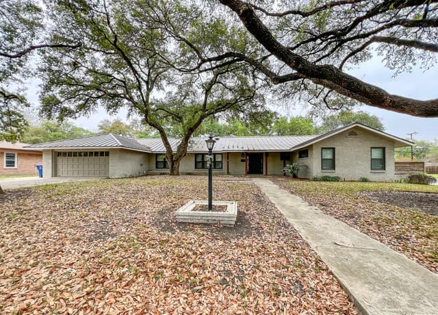 4-bedroom rental at 219 Laramie in San Antonio TX
