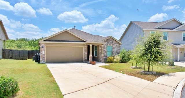3-bedroom rental at 606 Bean Bnd in San Antonio TX