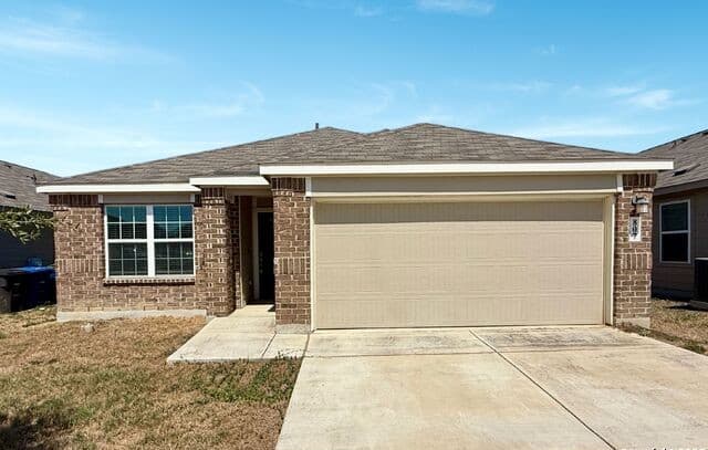 3-bedroom rental at 807 Blue Landing in San Antonio TX