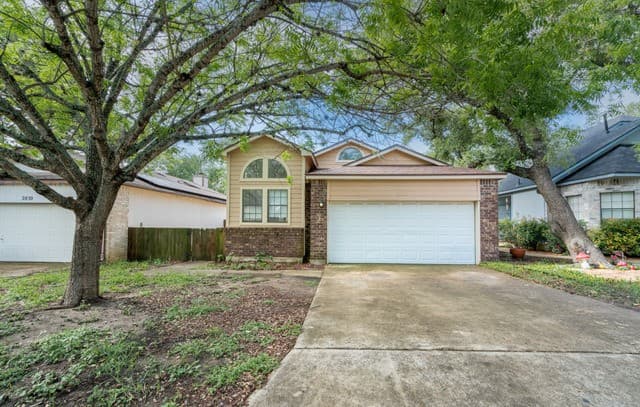 3-bedroom rental at 2826 Village Pkwy in San Antonio TX